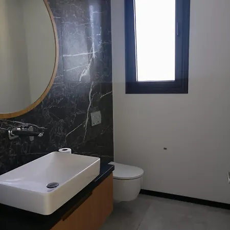 Deniz Manzarali,plaja 100 Metre Malikane Villa